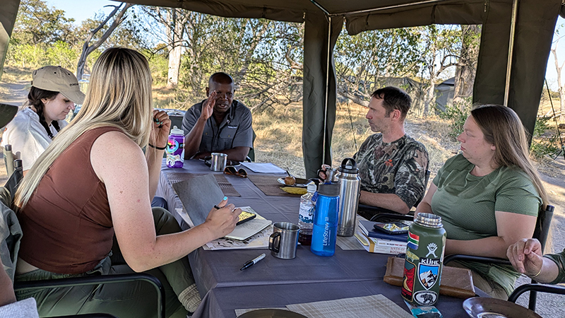 Okwa Sarefo leads discussion