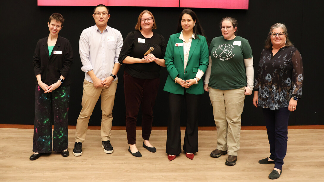 SNR's Wang participated in Faculty Slam