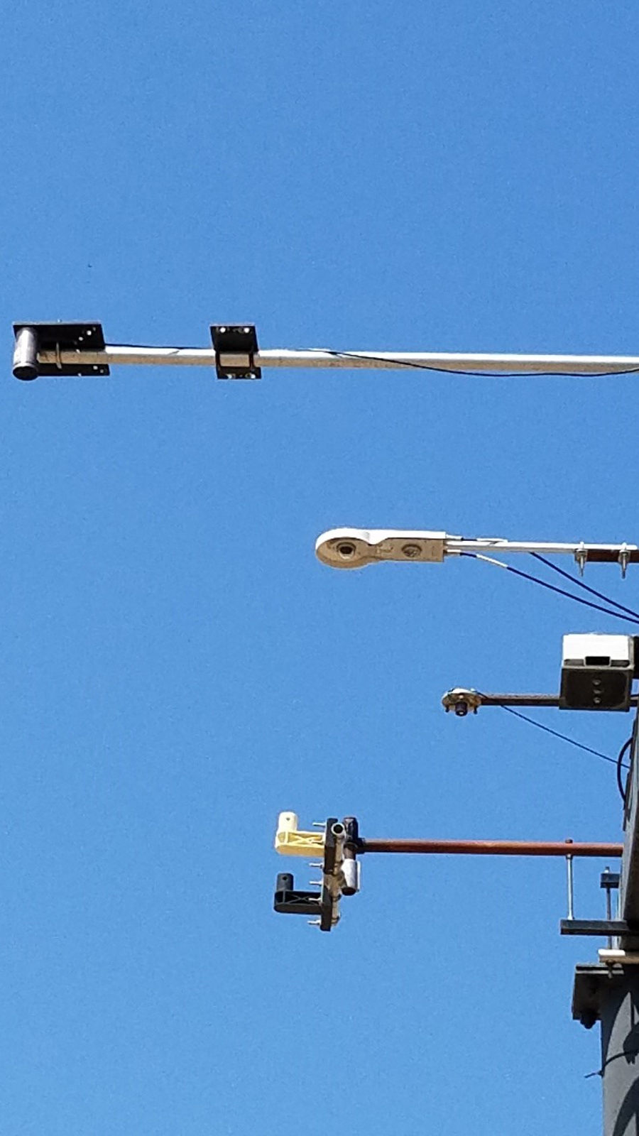 Radiation mast instrumentation